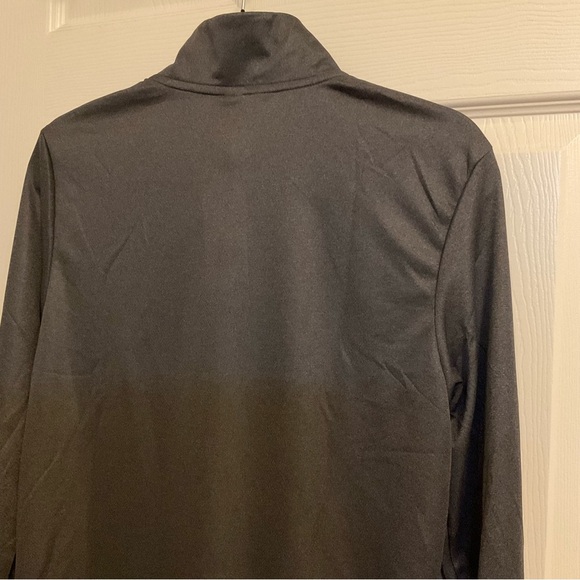 Adidas tech 1/4 zip CE7641 size small - Picture 8 of 10